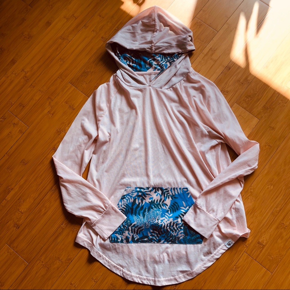 NWOT TenTree Long Sleeve with Hood